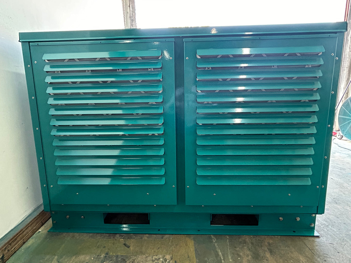 T200 208-240v 50/60 Hz - Powdered Finish